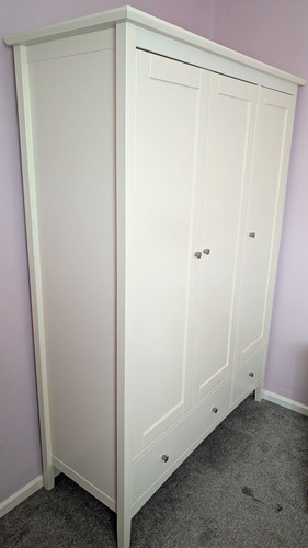 White door freestanding - white,